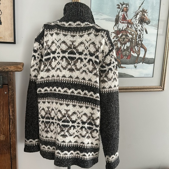 Rustic Looking Outdoor Sweater/Cardigan ..Unisex - Picture 6 of 10